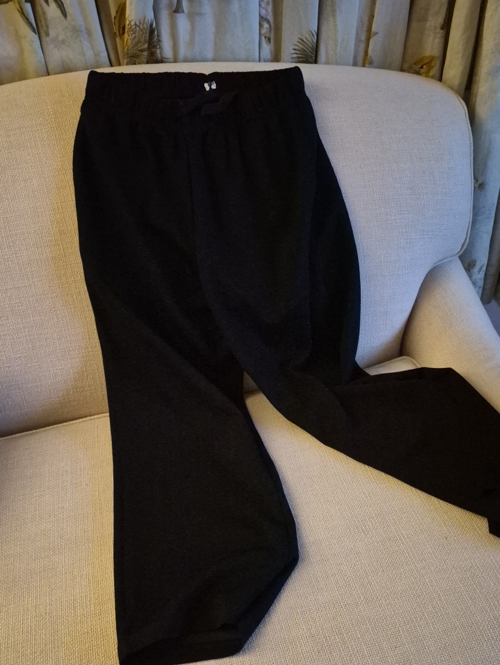 Source Unknown Black Women's Knit Jogger Pants Size S, size 4-6